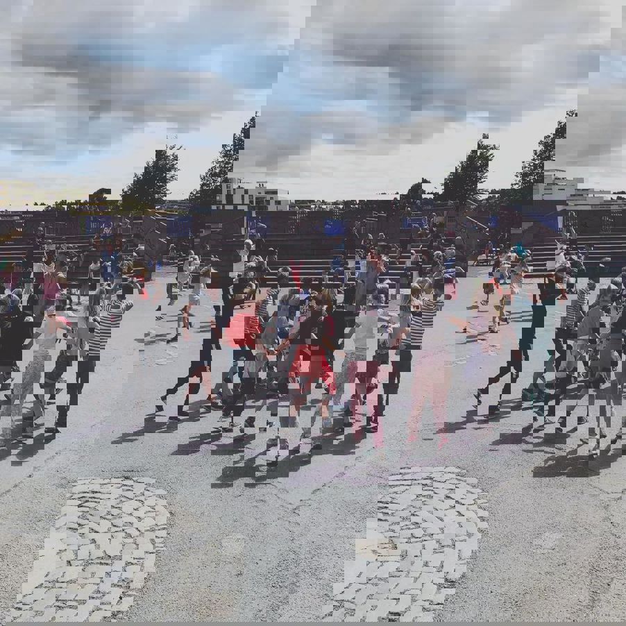 Danserne øver til festivalkvelden