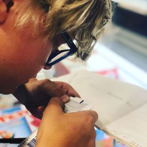 Forskergruppa forsker på plast i kosmetikk